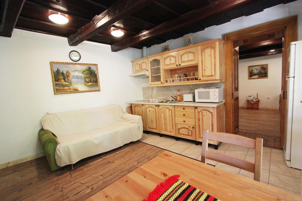 Lugas Vendeghaz Hotel Felsőtold Buitenkant foto